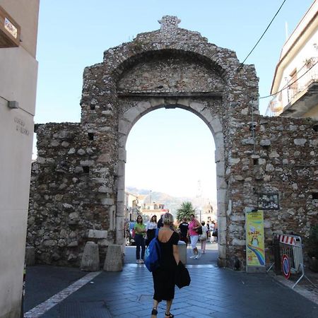 C'Est La Vie Taormina Apartment Екстериор снимка