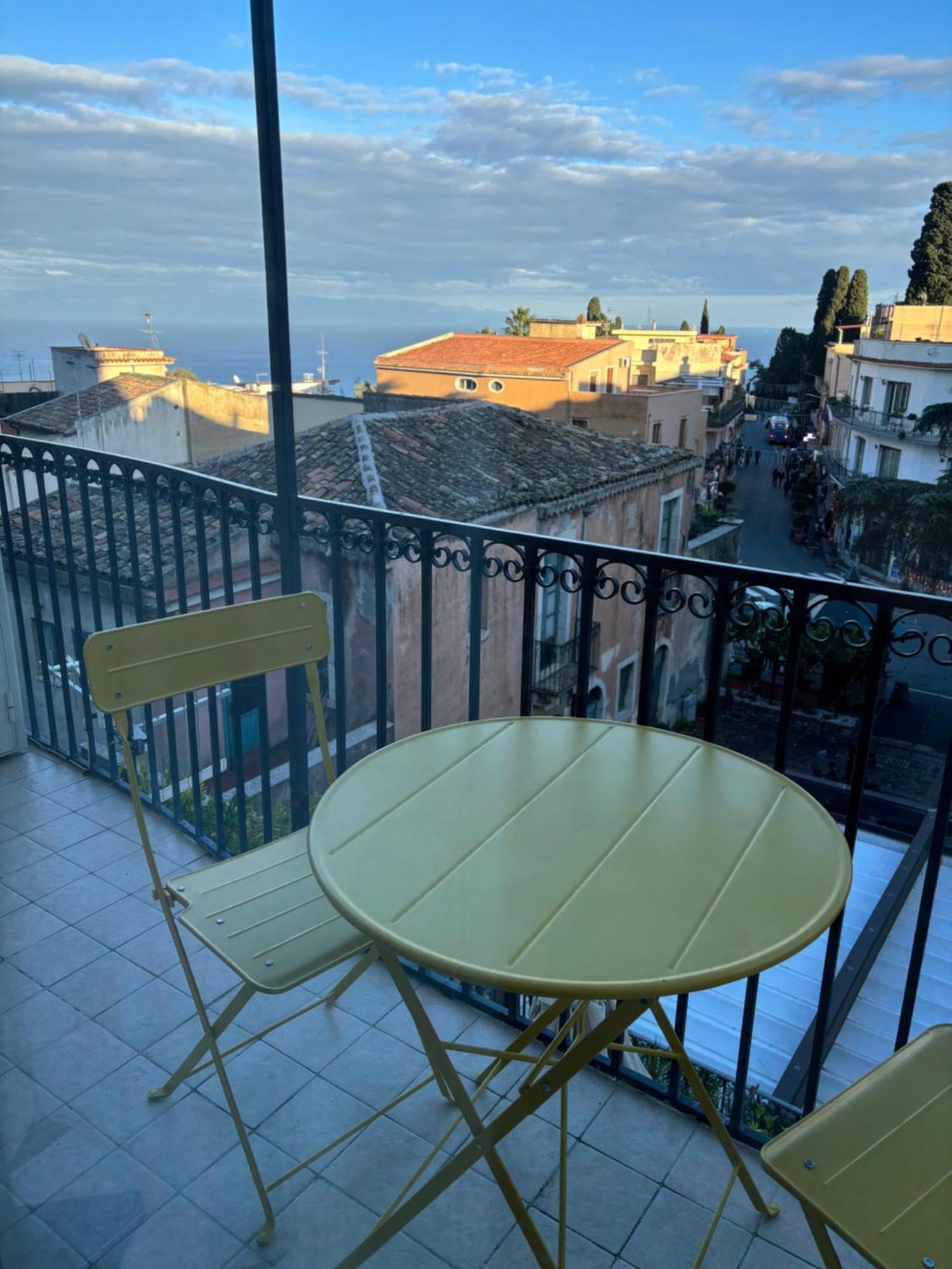 C'Est La Vie Taormina Apartment Екстериор снимка