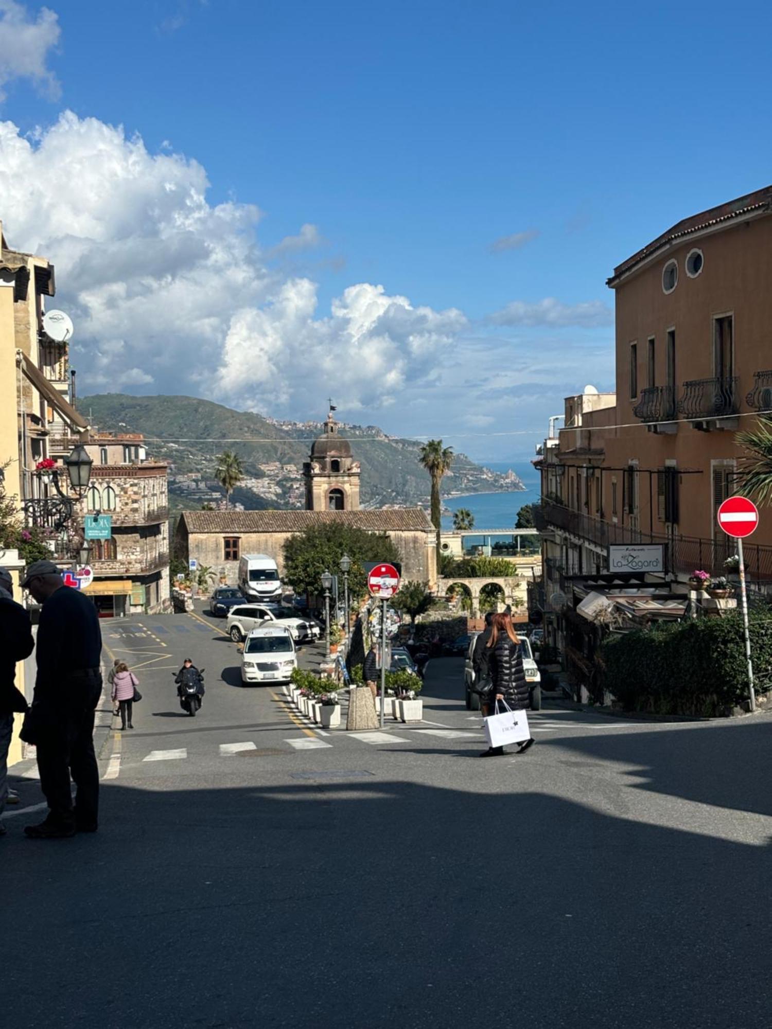 C'Est La Vie Taormina Apartment Екстериор снимка